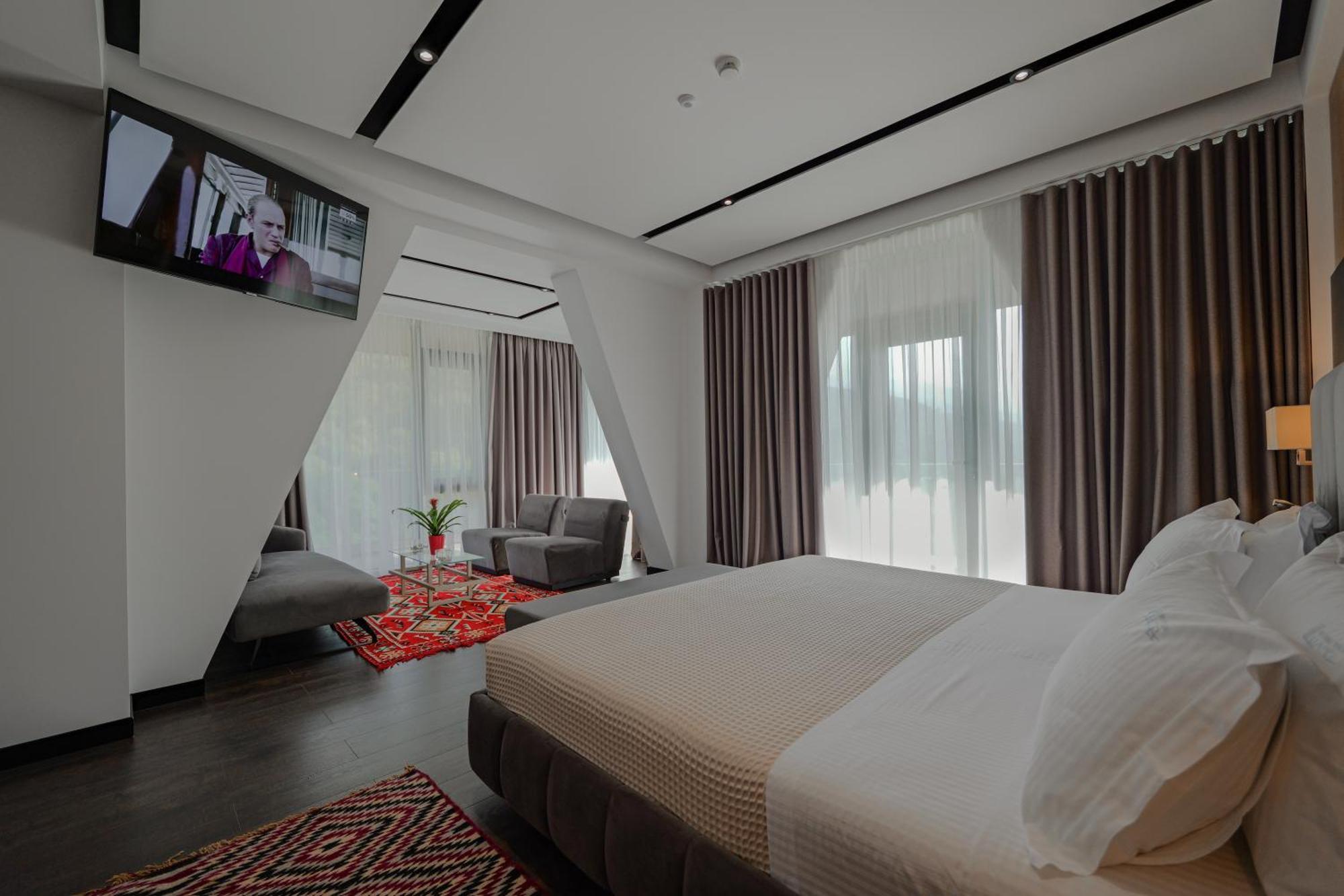 Hotel Uji Ftohte Tepelene